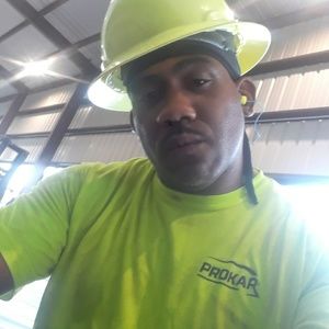 Meet your Posher, Derrick